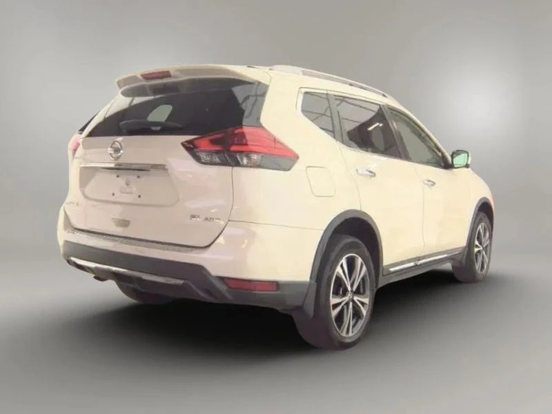 2017 Nissan Rogue - Image 3 of 4