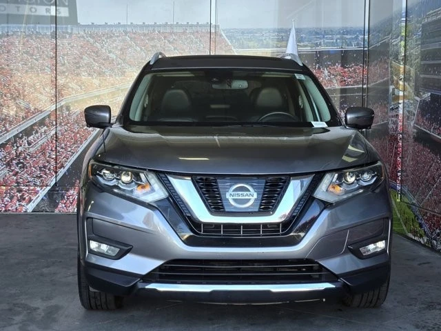 2017 Nissan Rogue - Image 2 of 12