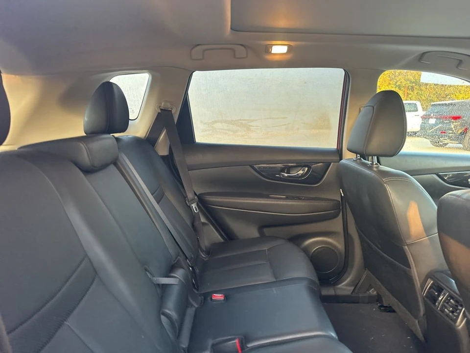 2017 Nissan Rogue - Image 12 of 12