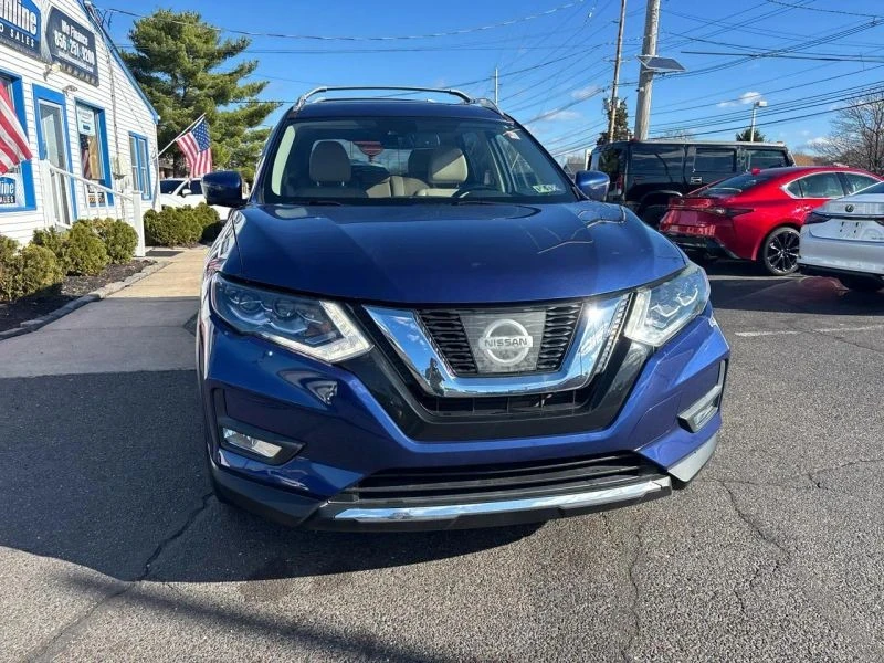 2017 Nissan Rogue - Image 11 of 12