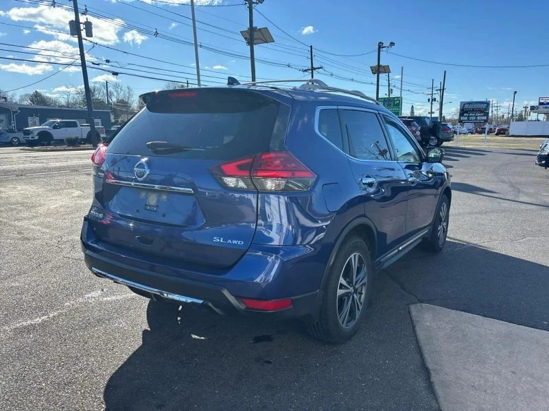 2017 Nissan Rogue - Image 7 of 12