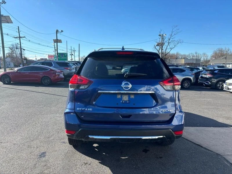 2017 Nissan Rogue - Image 6 of 12