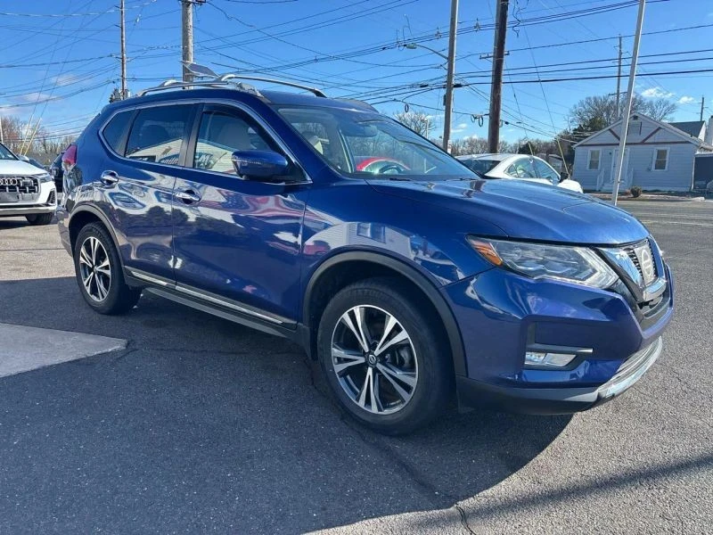 2017 Nissan Rogue - Image 9 of 12