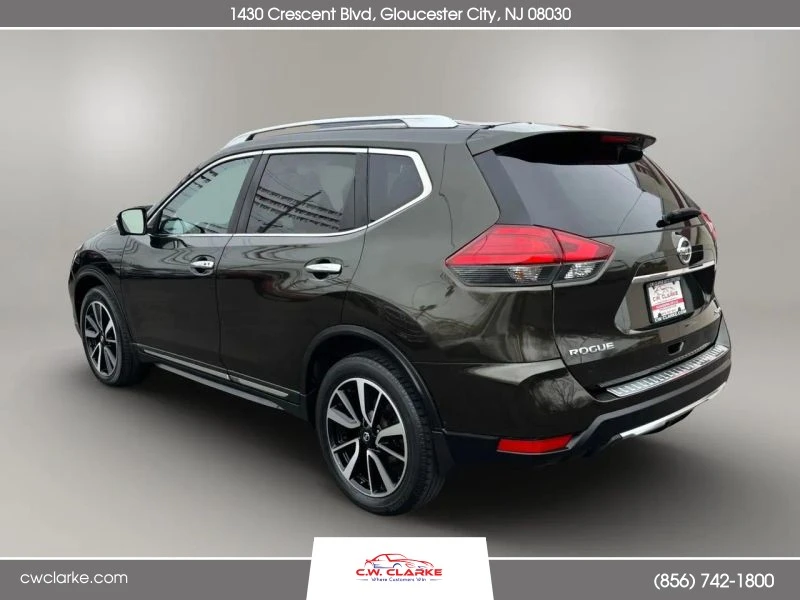 2017 Nissan Rogue - Image 8 of 12