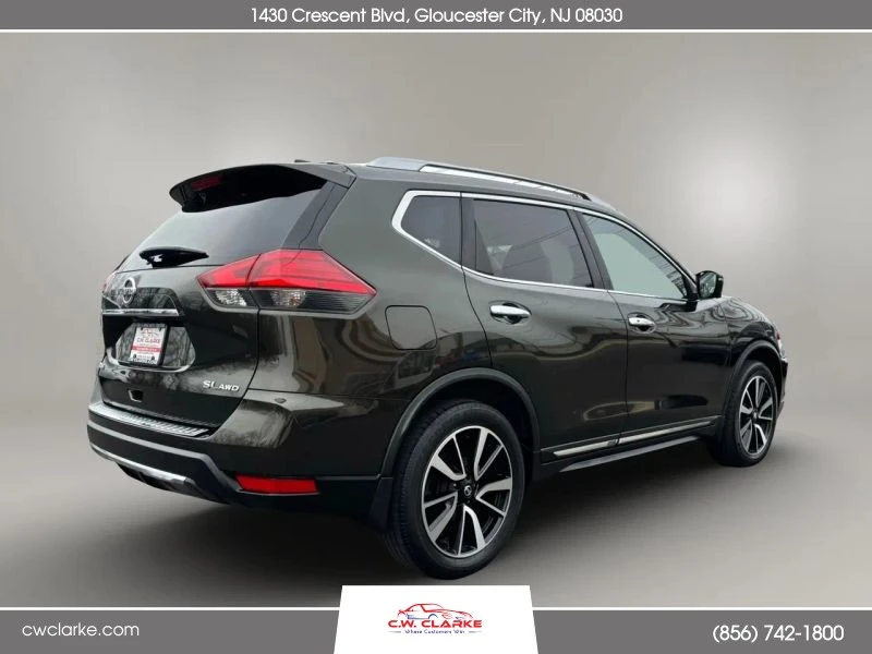 2017 Nissan Rogue - Image 6 of 12