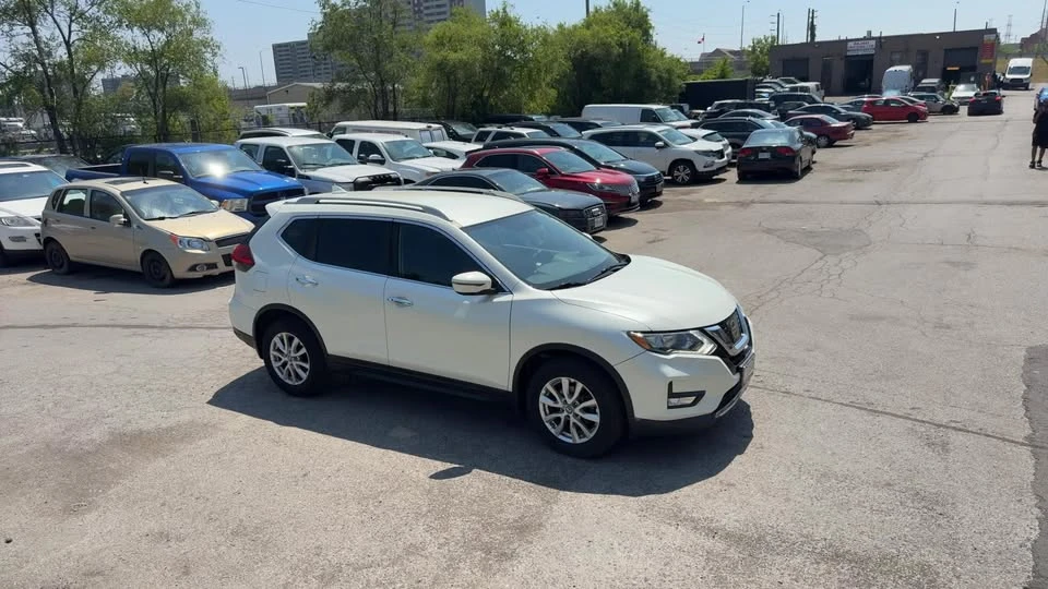 2017 Nissan Rogue - Image 6 of 16