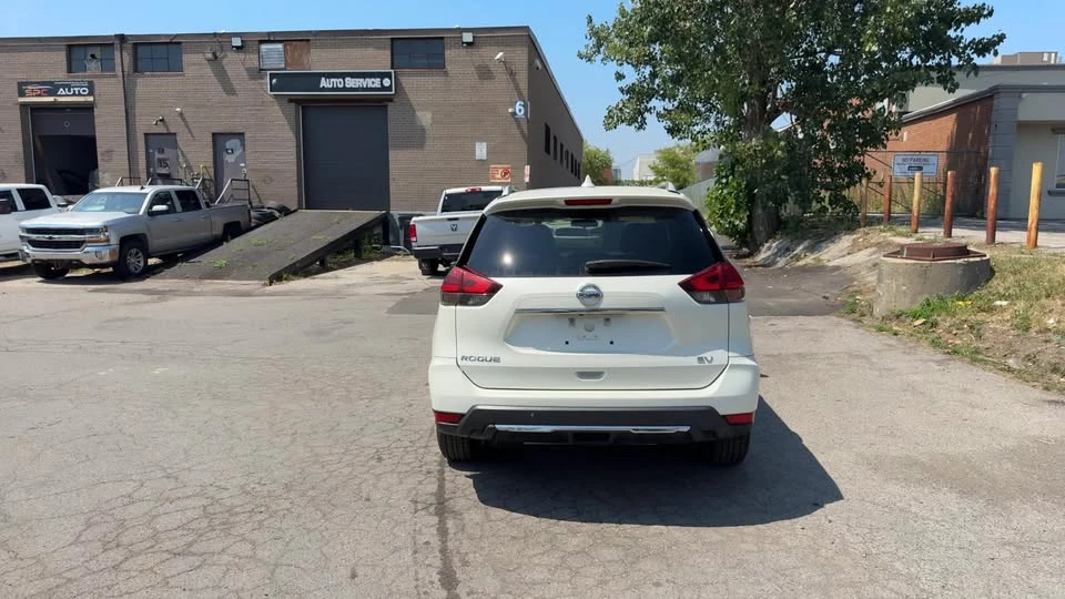 2017 Nissan Rogue - Image 3 of 16