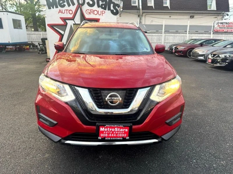 2017 Nissan Rogue - Image 2 of 12