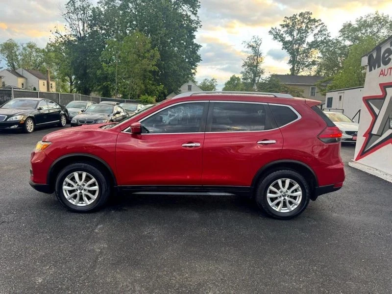 2017 Nissan Rogue - Image 4 of 12