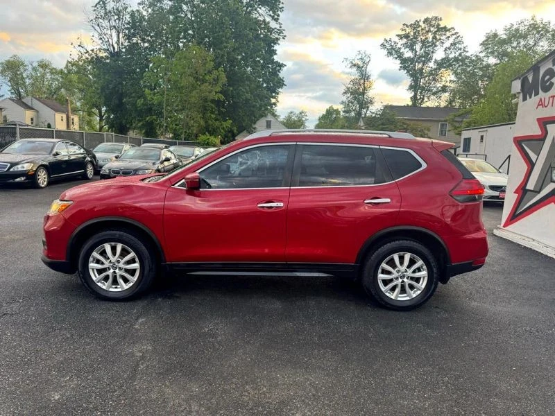 2017 Nissan Rogue - Image 4 of 12