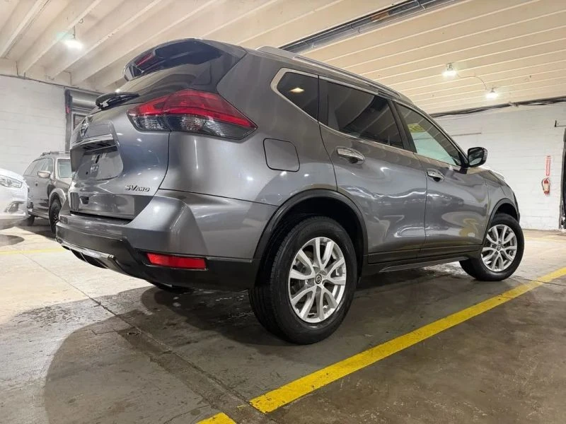2017 Nissan Rogue - Image 4 of 12
