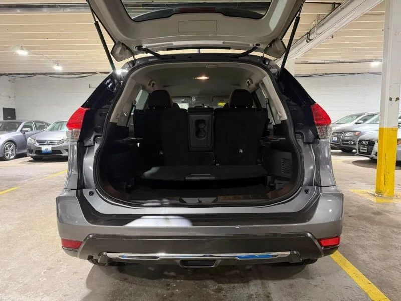 2017 Nissan Rogue - Image 7 of 12