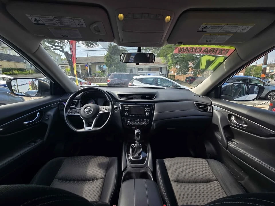 2017 Nissan Rogue - Image 6 of 6