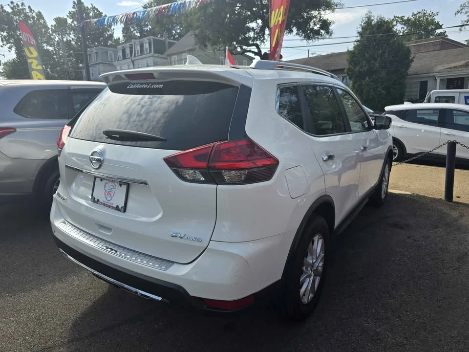2017 Nissan Rogue - Image 3 of 6