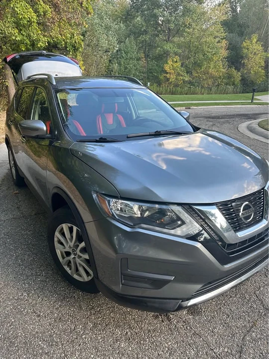 2017 Nissan Rogue - Image 4 of 20