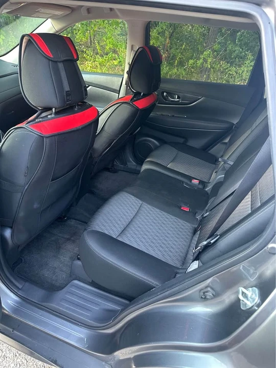 2017 Nissan Rogue - Image 13 of 20