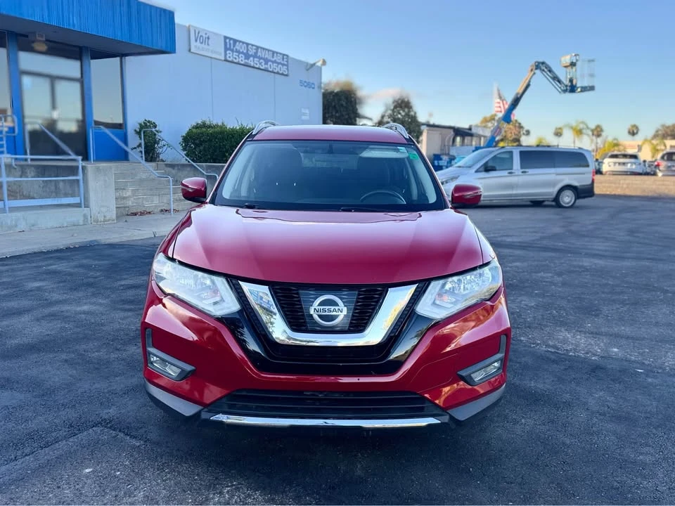 2017 Nissan Rogue - Image 3 of 17