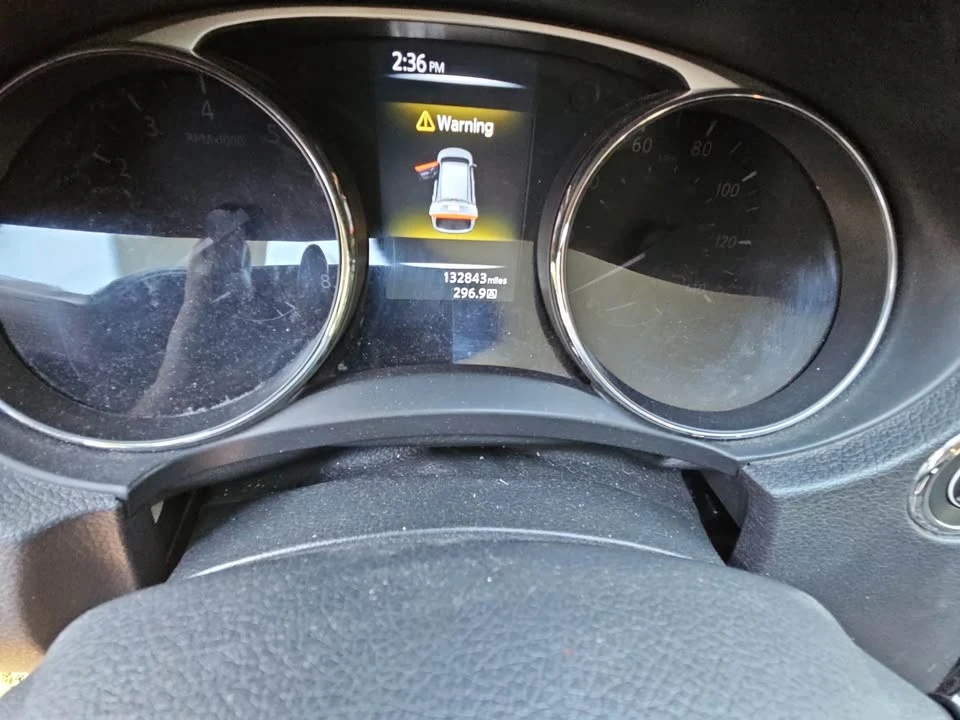 2017 Nissan Rogue - Image 7 of 15
