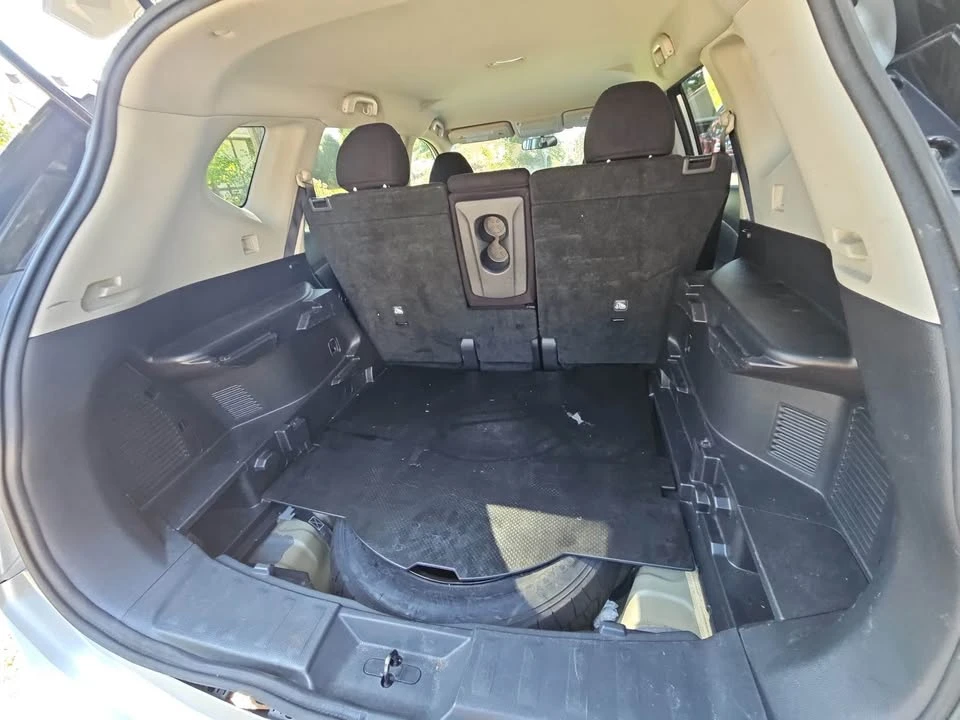 2017 Nissan Rogue - Image 12 of 15