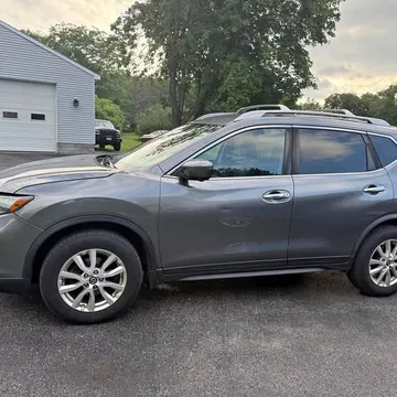2017 Nissan Rogue SV