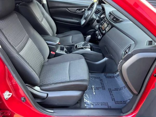 2017 Nissan Rogue - Image 19 of 21