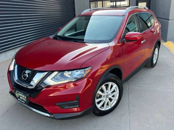 2017 Nissan Rogue - Image 2 of 21