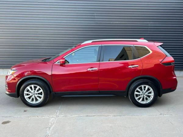 2017 Nissan Rogue - Image 9 of 21
