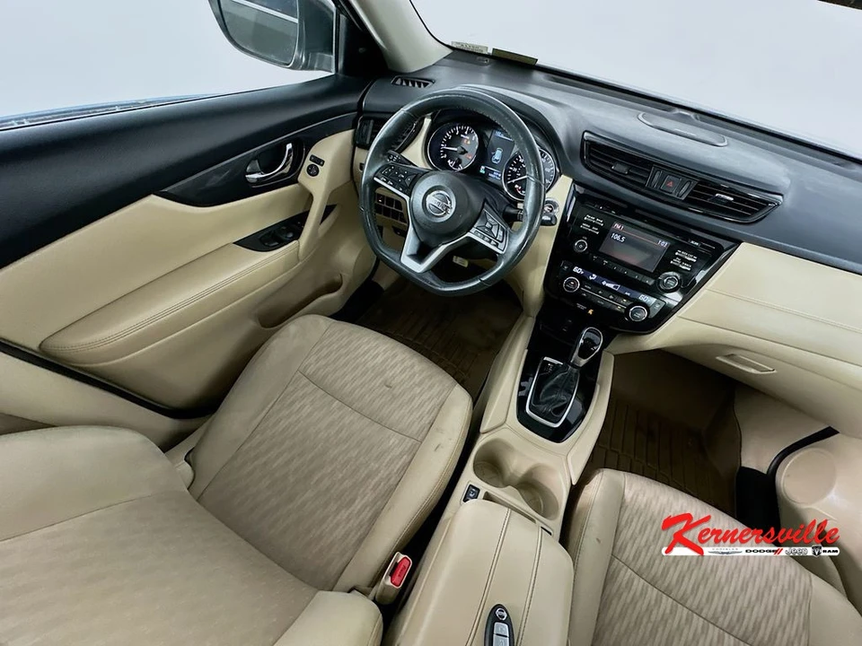 2017 Nissan Rogue - Image 9 of 21