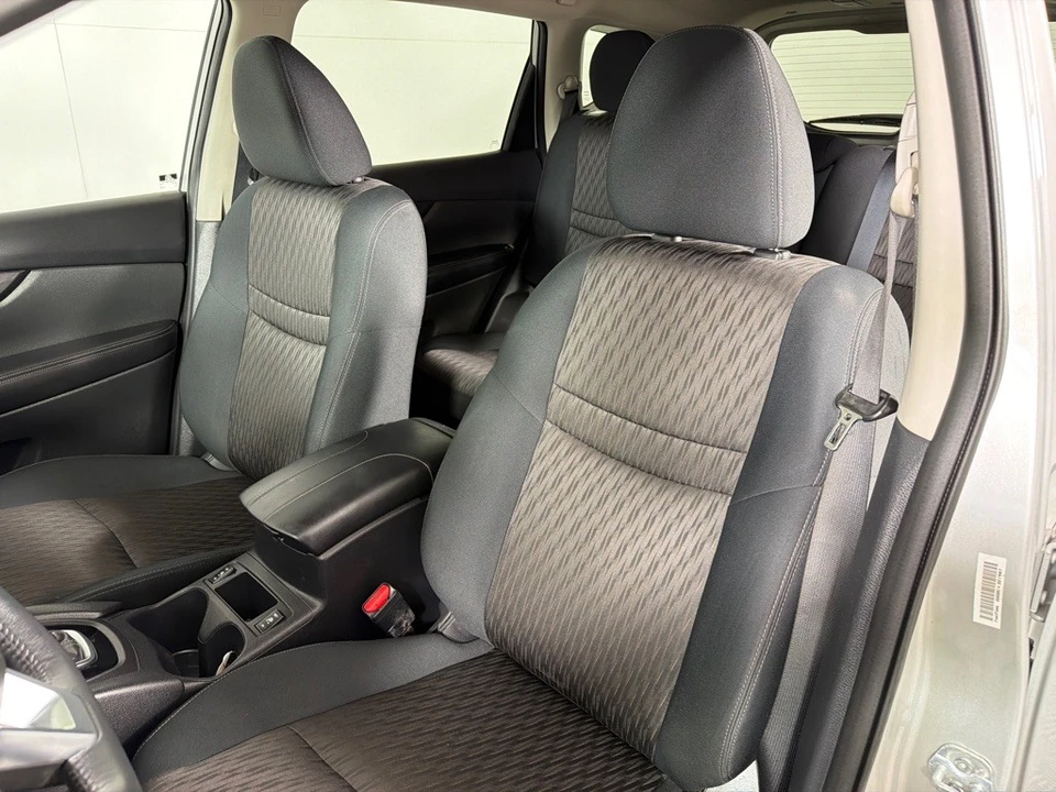 2017 Nissan Rogue - Image 12 of 21