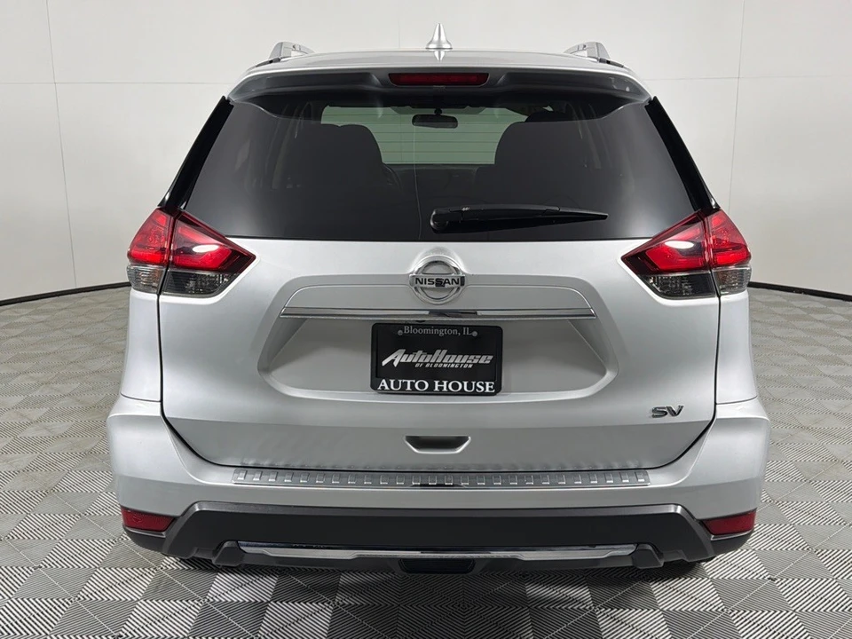 2017 Nissan Rogue - Image 6 of 21