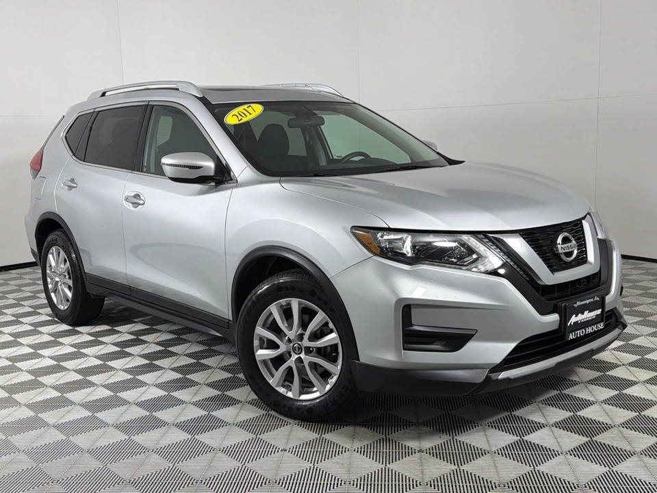 2017 Nissan Rogue - Image 2 of 21