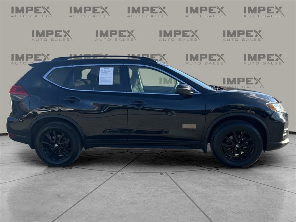 2017 Nissan Rogue - Image 6 of 12