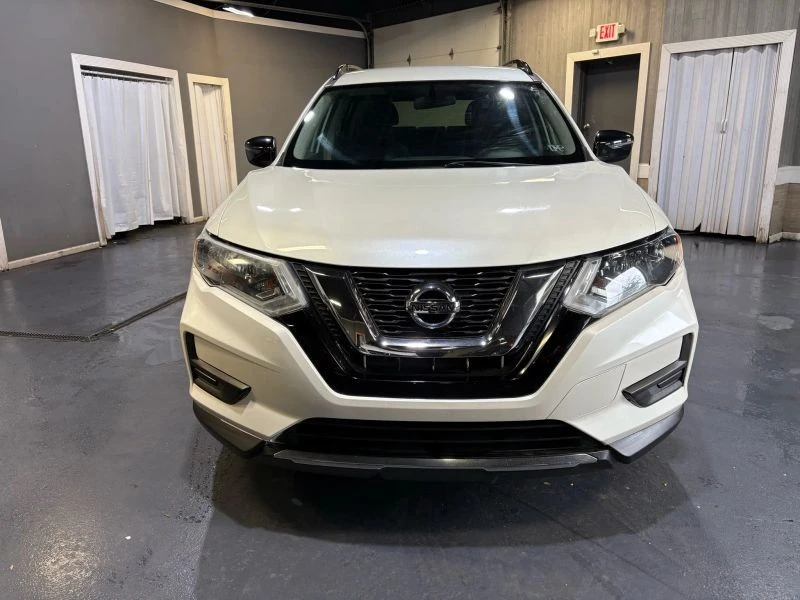 2017 Nissan Rogue - Image 2 of 12