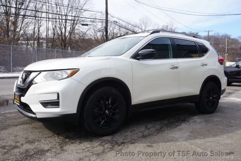2017 Nissan Rogue - Image 3 of 12
