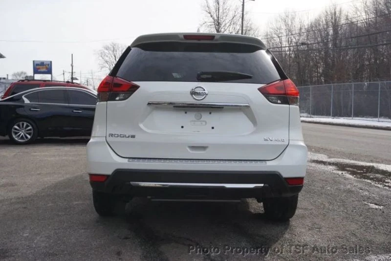 2017 Nissan Rogue - Image 6 of 12