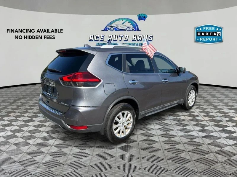 2017 Nissan Rogue - Image 7 of 12