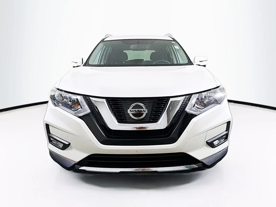 2017 Nissan Rogue - Image 2 of 21