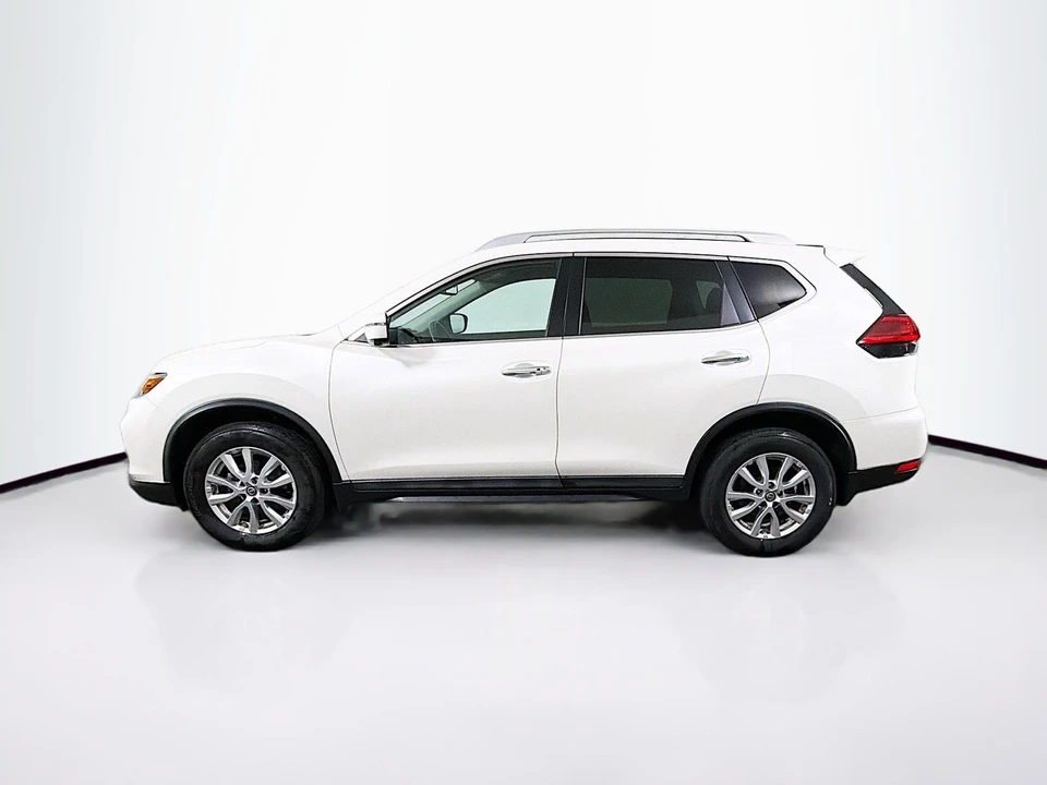 2017 Nissan Rogue - Image 5 of 21