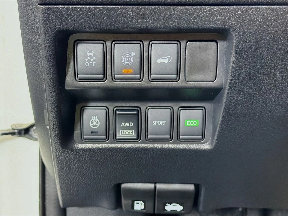 2017 Nissan Rogue - Image 12 of 21