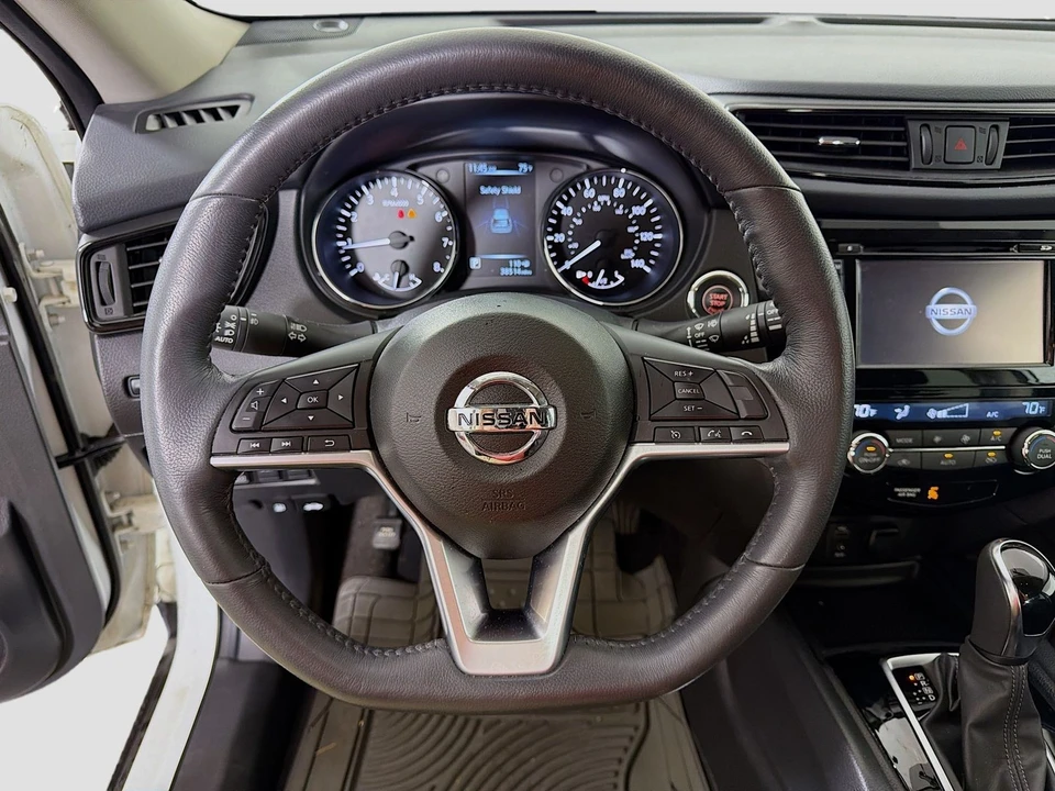 2017 Nissan Rogue - Image 14 of 21