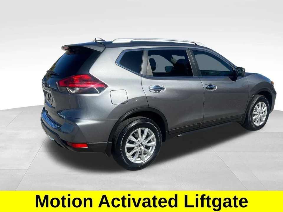 2017 Nissan Rogue - Image 6 of 12