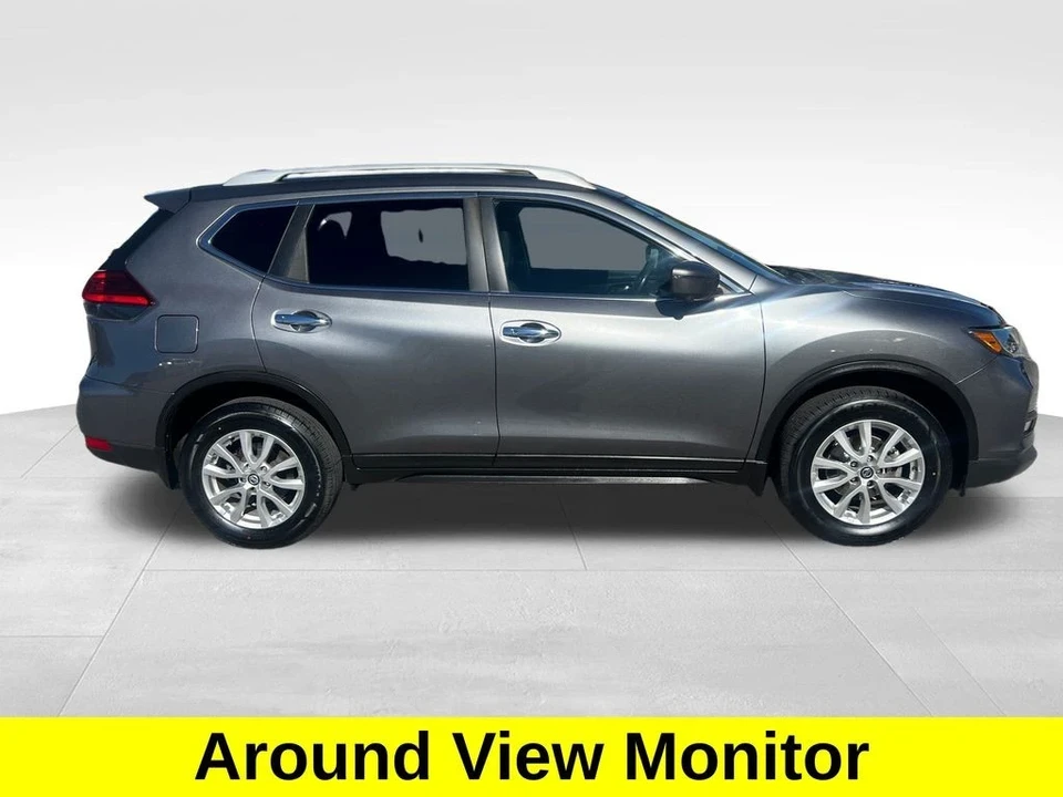 2017 Nissan Rogue - Image 7 of 12
