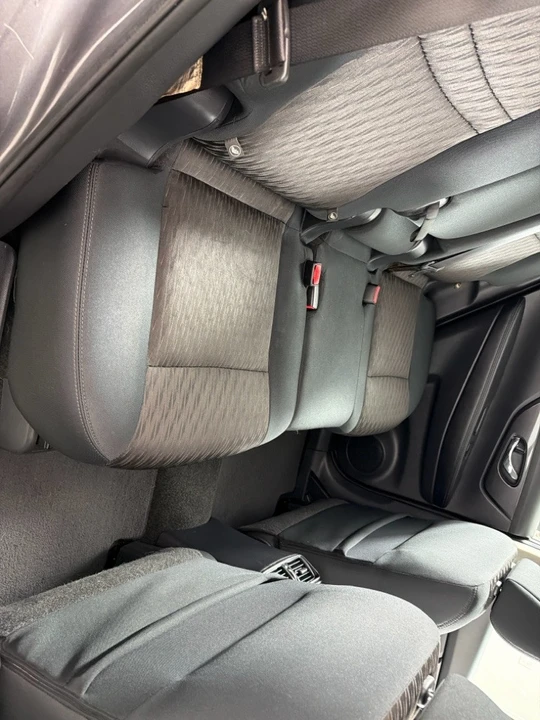 2017 Nissan Rogue - Image 20 of 21
