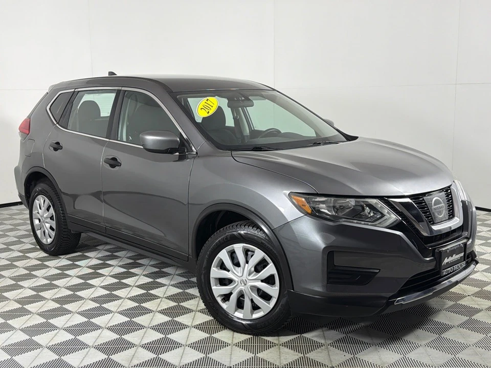 2017 Nissan Rogue - Image 2 of 12
