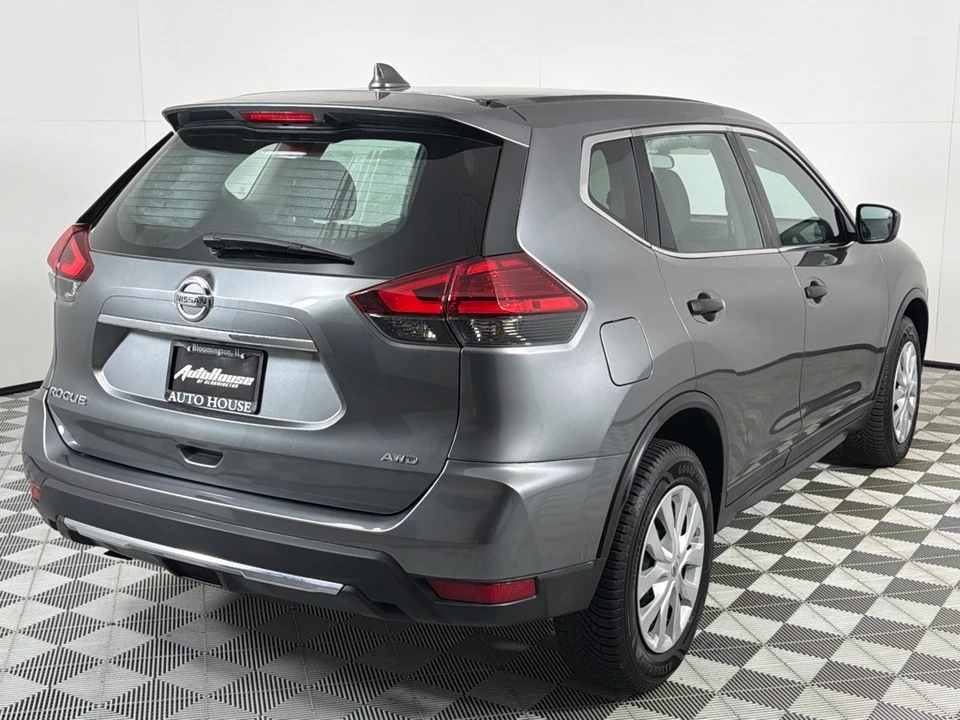 2017 Nissan Rogue - Image 5 of 21
