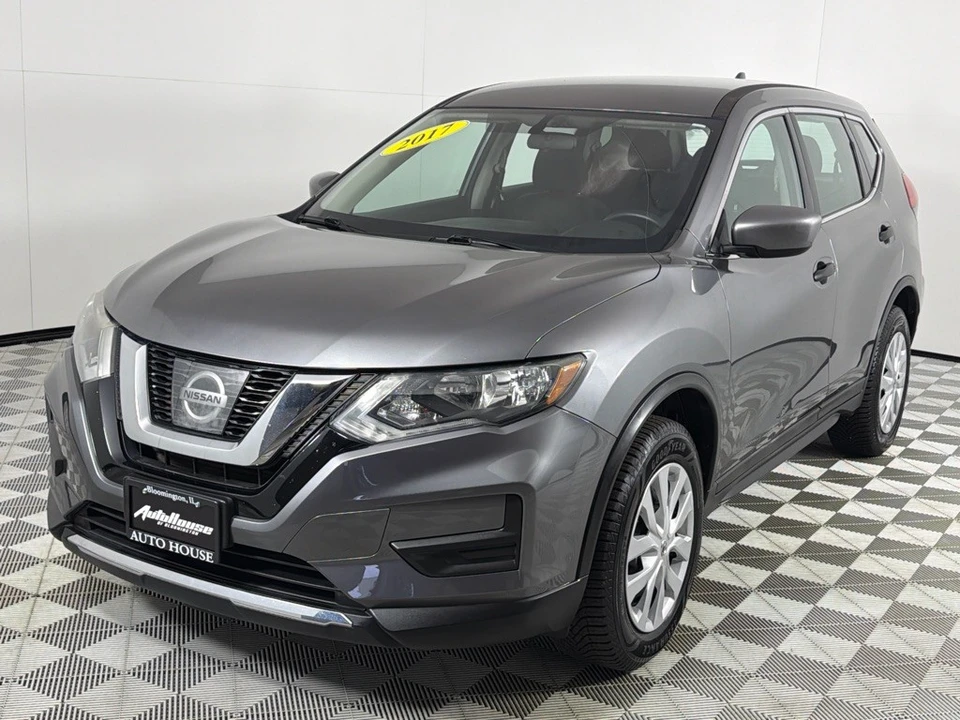 2017 Nissan Rogue - Image 9 of 12