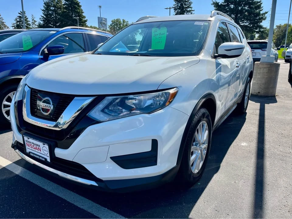 2017 Nissan Rogue - Image 3 of 7