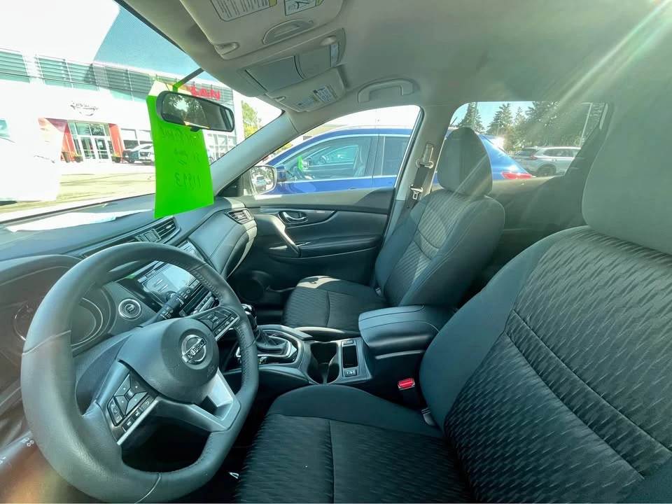 2017 Nissan Rogue - Image 7 of 7