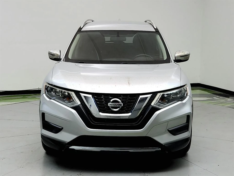 2017 Nissan Rogue - Image 2 of 12