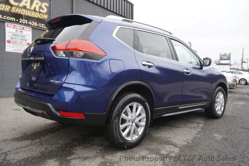 2017 Nissan Rogue - Image 7 of 12